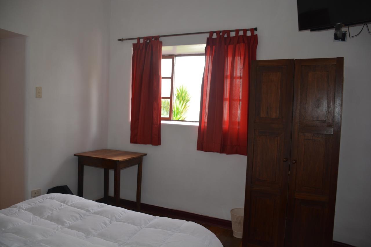 Bed & Breakfast Casa Jardines De Jeyu